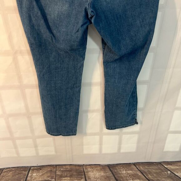 NYDJ Pull-on Straight Jeans In pristine Plus Size 16 - Picture 8 of 13